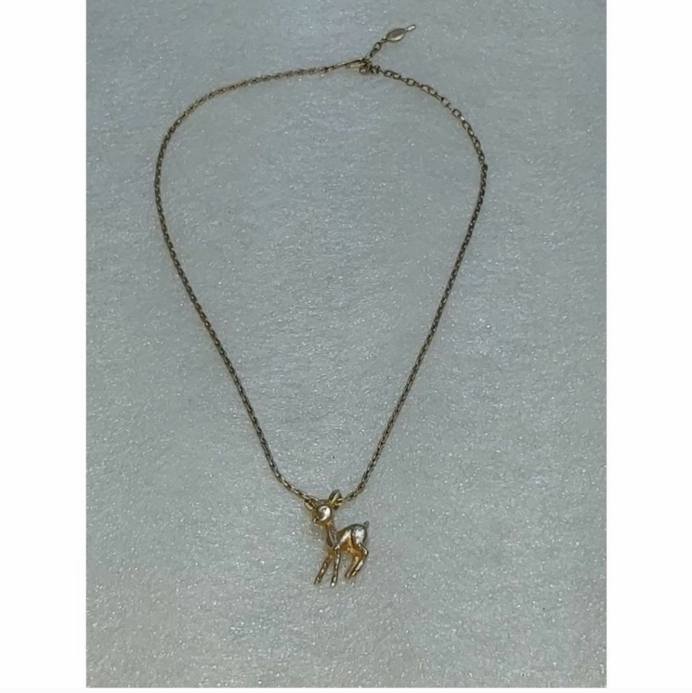 VINTAGE SARAH COV GOLD CHAIN & LAREG FAWN GOLD PENDENT